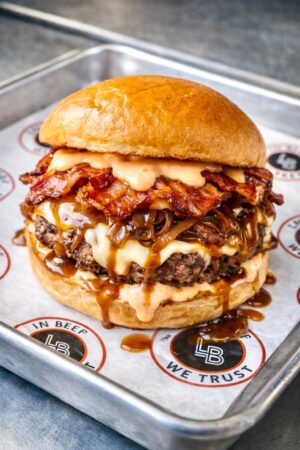 SPECIAL - French Onion Burger - Regular Fries